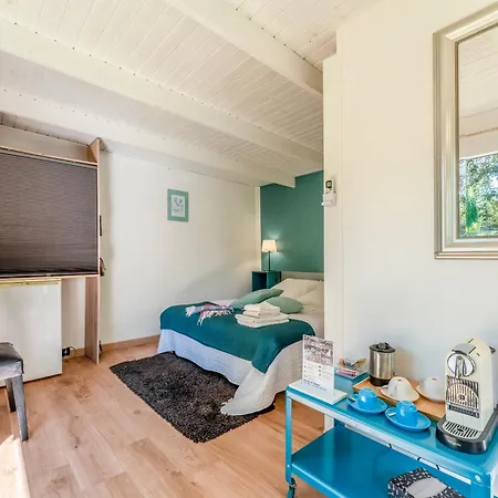 לינה וארוחת בוקר 4 Bears 3*